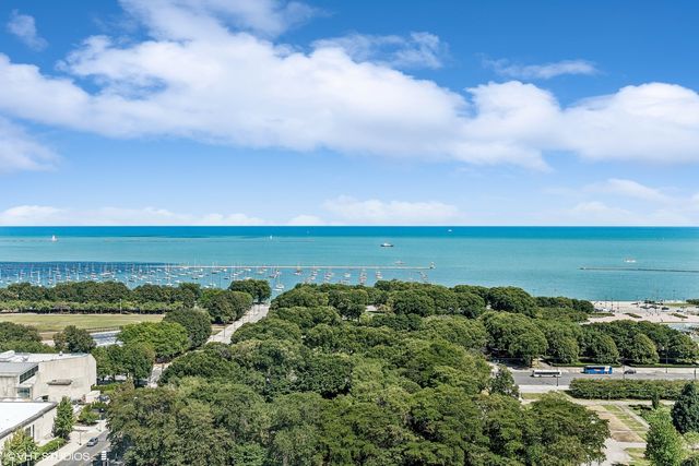 330 S Michigan Avenue 1807, Chicago, IL 60604