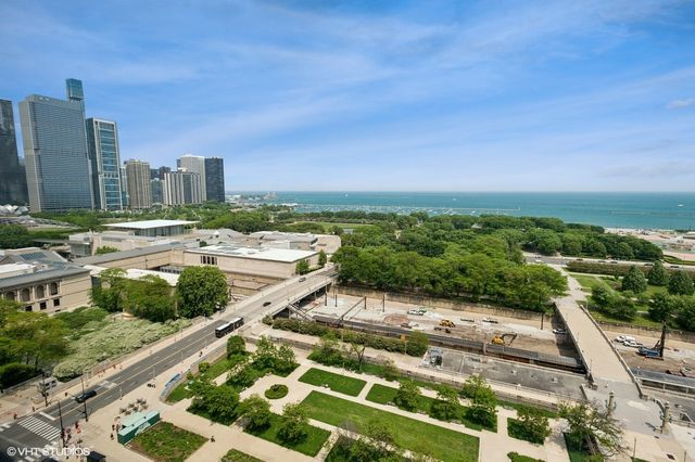 330 S Michigan Avenue 1807, Chicago, IL 60604