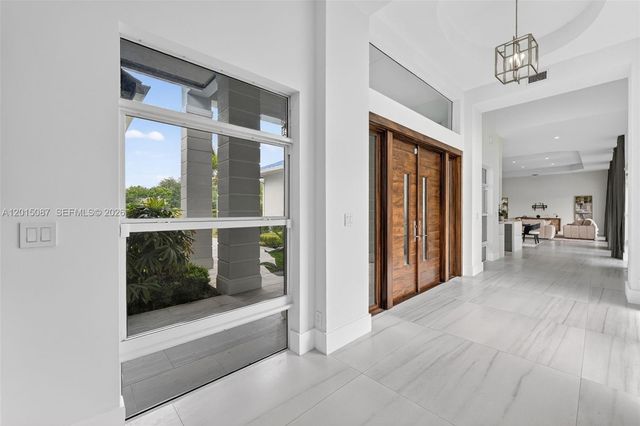 2400 SW 112th Avenue, Davie, FL 33325