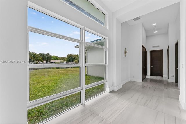 2400 SW 112th Avenue, Davie, FL 33325