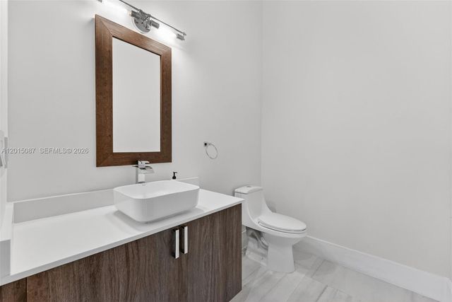 2400 SW 112th Avenue, Davie, FL 33325