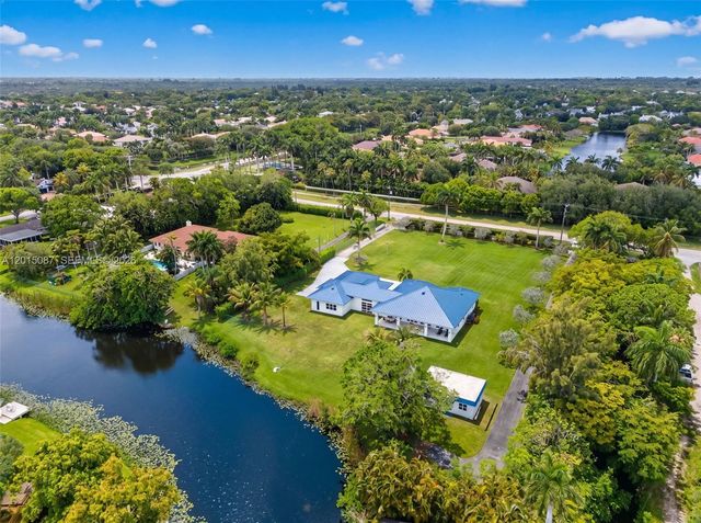 2400 SW 112th Avenue, Davie, FL 33325