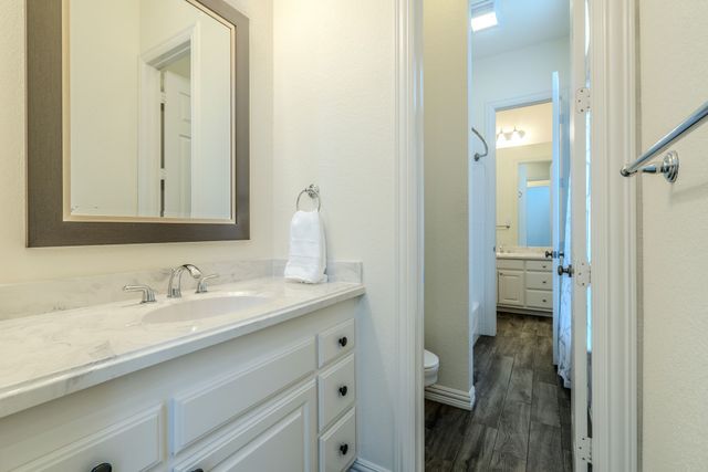 6420 Shady Oaks Lane, Midlothian, TX 76065