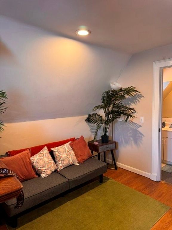 193 Power Street 3, Providence, RI 02906