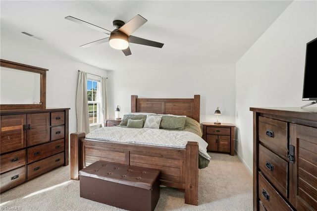 130 Altavista Drive, Clemmons, NC 27012