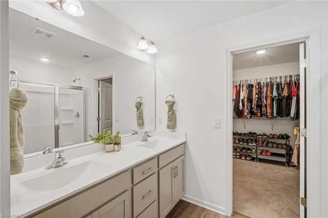 130 Altavista Drive, Clemmons, NC 27012