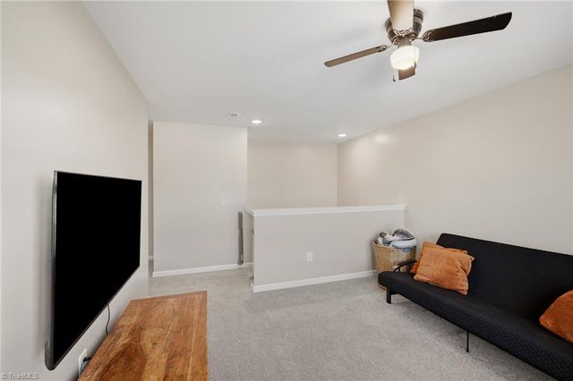 130 Altavista Drive, Clemmons, NC 27012