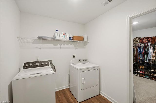 130 Altavista Drive, Clemmons, NC 27012