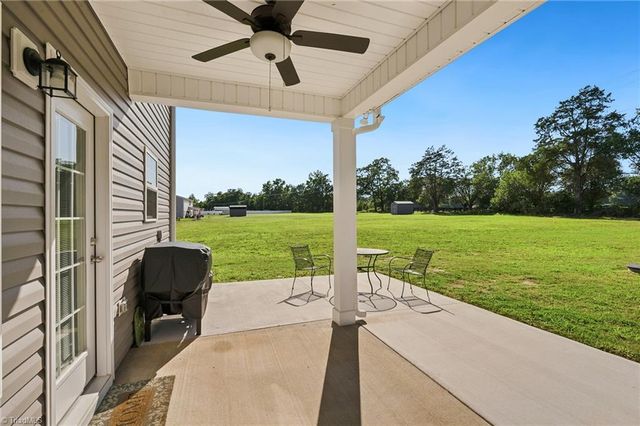 130 Altavista Drive, Clemmons, NC 27012