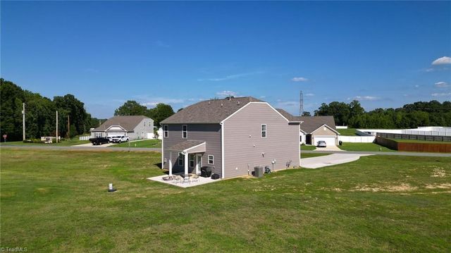 130 Altavista Drive, Clemmons, NC 27012