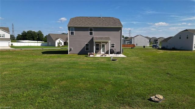 130 Altavista Drive, Clemmons, NC 27012