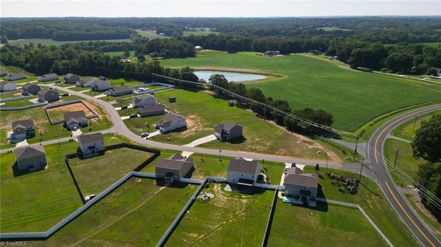 130 Altavista Drive, Clemmons, NC 27012