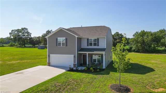 130 Altavista Drive, Clemmons, NC 27012