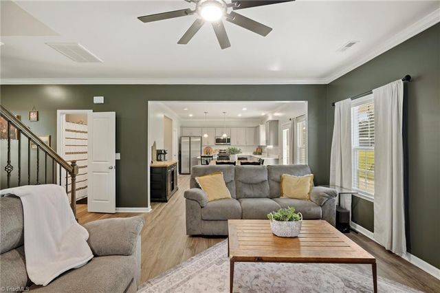 130 Altavista Drive, Clemmons, NC 27012
