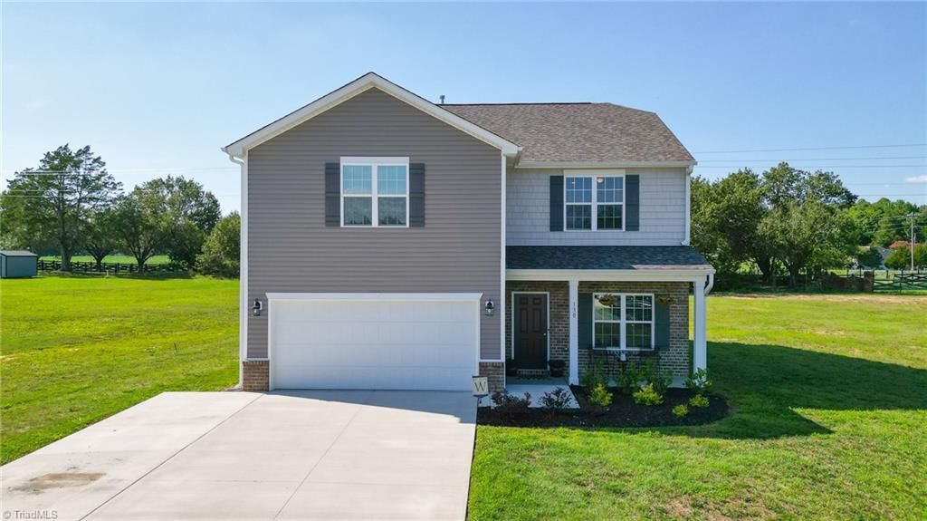 130 Altavista Drive, Clemmons, NC 27012