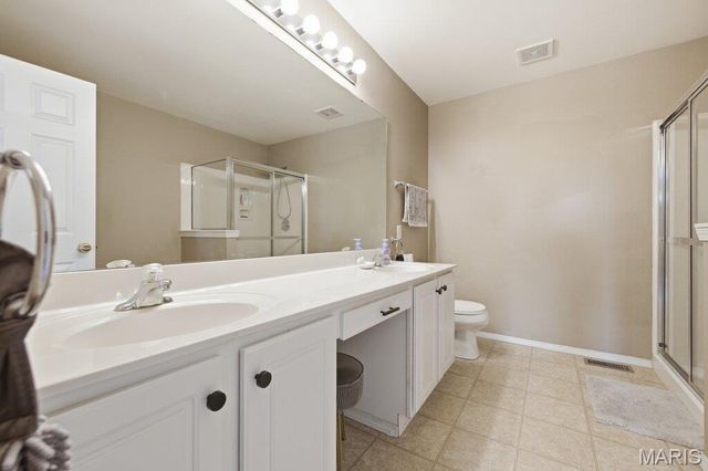 985 Rolling Thunder Drive, O'fallon, MO 63368