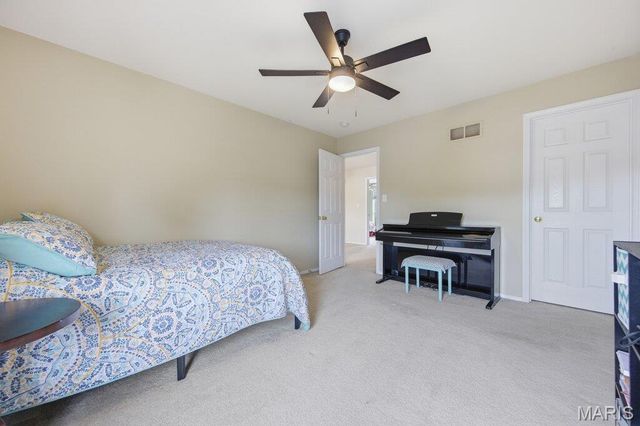 985 Rolling Thunder Drive, O'fallon, MO 63368