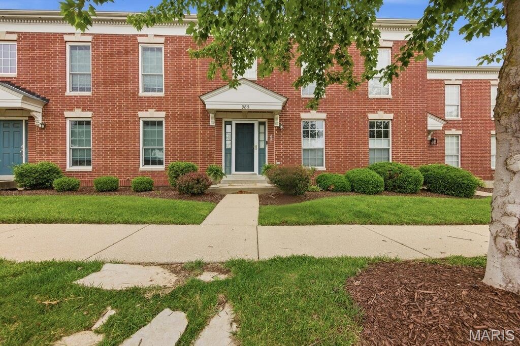 985 Rolling Thunder Drive, O'fallon, MO 63368