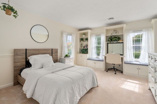 269 W Main St, Westborough, MA 01581