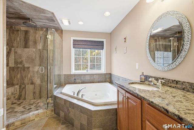 9 Coventry Lane, Oxford, CT 06478