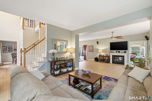 9 Coventry Lane, Oxford, CT 06478