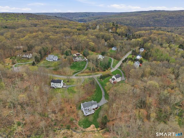 9 Coventry Lane, Oxford, CT 06478