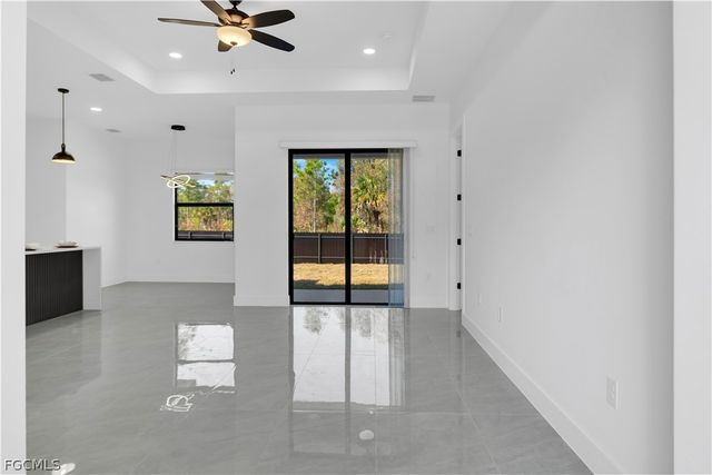 1935 Holyoke AVE, Lehigh Acres, FL 33972