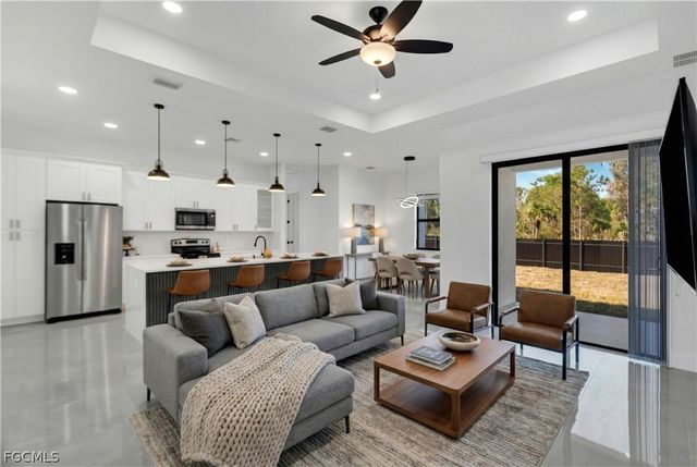 1935 Holyoke AVE, Lehigh Acres, FL 33972