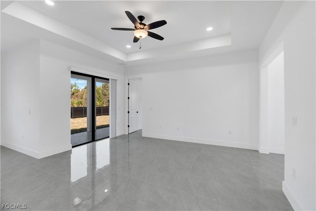 1935 Holyoke AVE, Lehigh Acres, FL 33972