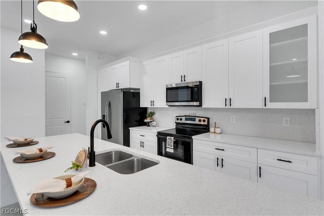 1935 Holyoke AVE, Lehigh Acres, FL 33972