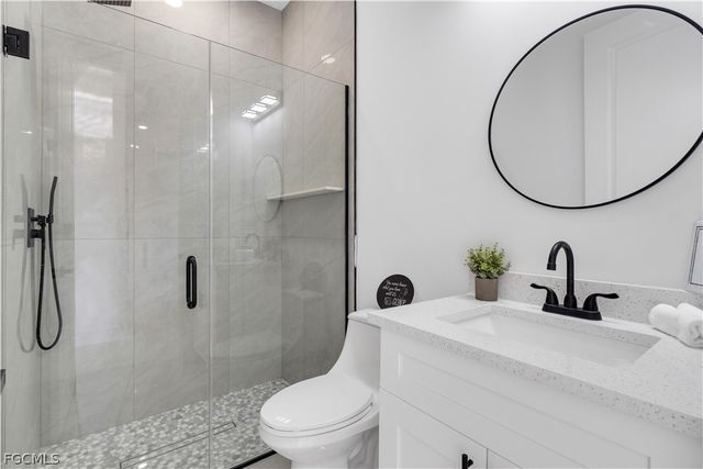 1935 Holyoke AVE, Lehigh Acres, FL 33972