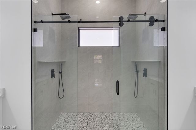 1935 Holyoke AVE, Lehigh Acres, FL 33972