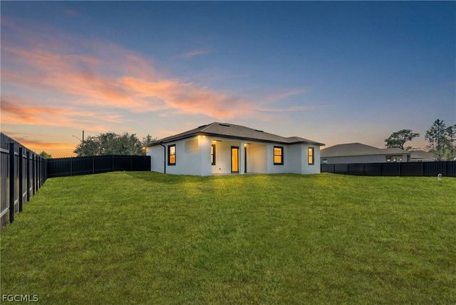 1935 Holyoke AVE, Lehigh Acres, FL 33972