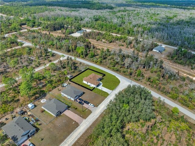 1935 Holyoke AVE, Lehigh Acres, FL 33972