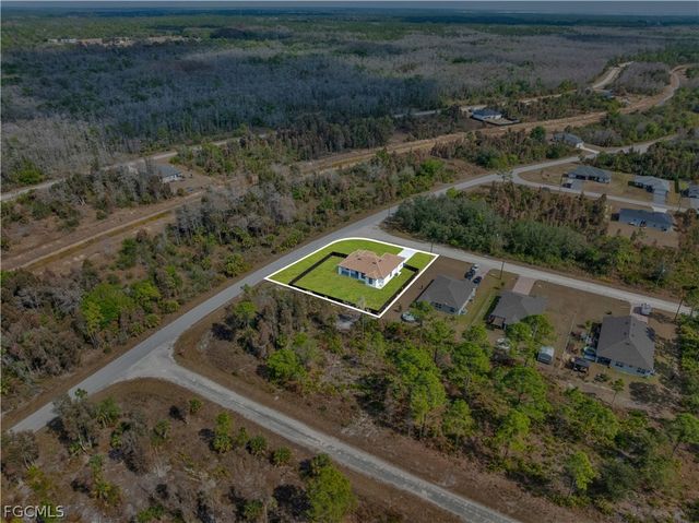 1935 Holyoke AVE, Lehigh Acres, FL 33972