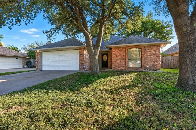 1767 Kings Canyon Circle, Fort Worth, TX 76134