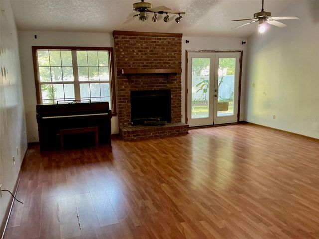 951 N LAKE PLEASANT ROAD, Apopka, FL 32712