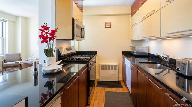 1065 Vermont Street 4H, Brooklyn, NY 11207