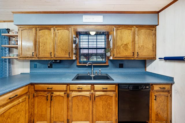 1151 US Highway 67 E, Mount Vernon, TX 75457