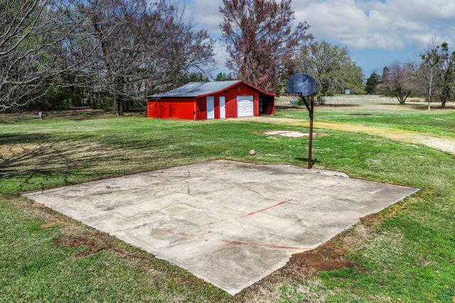 1151 US Highway 67 E, Mount Vernon, TX 75457