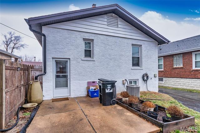2325 Patton Avenue, St Louis, MO 63144