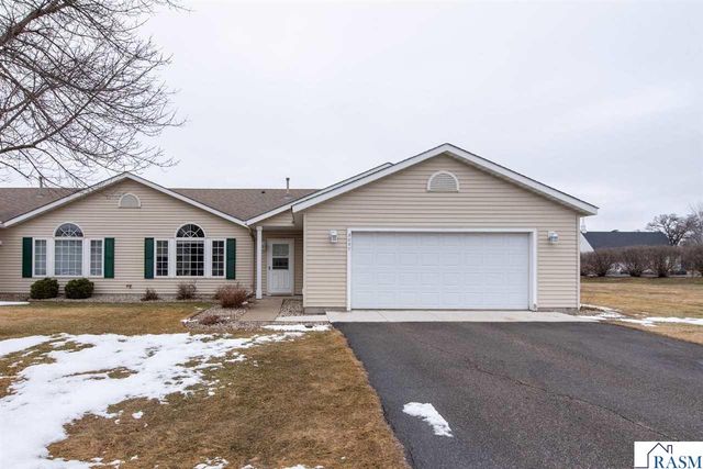 2057 Black Squirrel Trail, North Mankato, MN 56003
