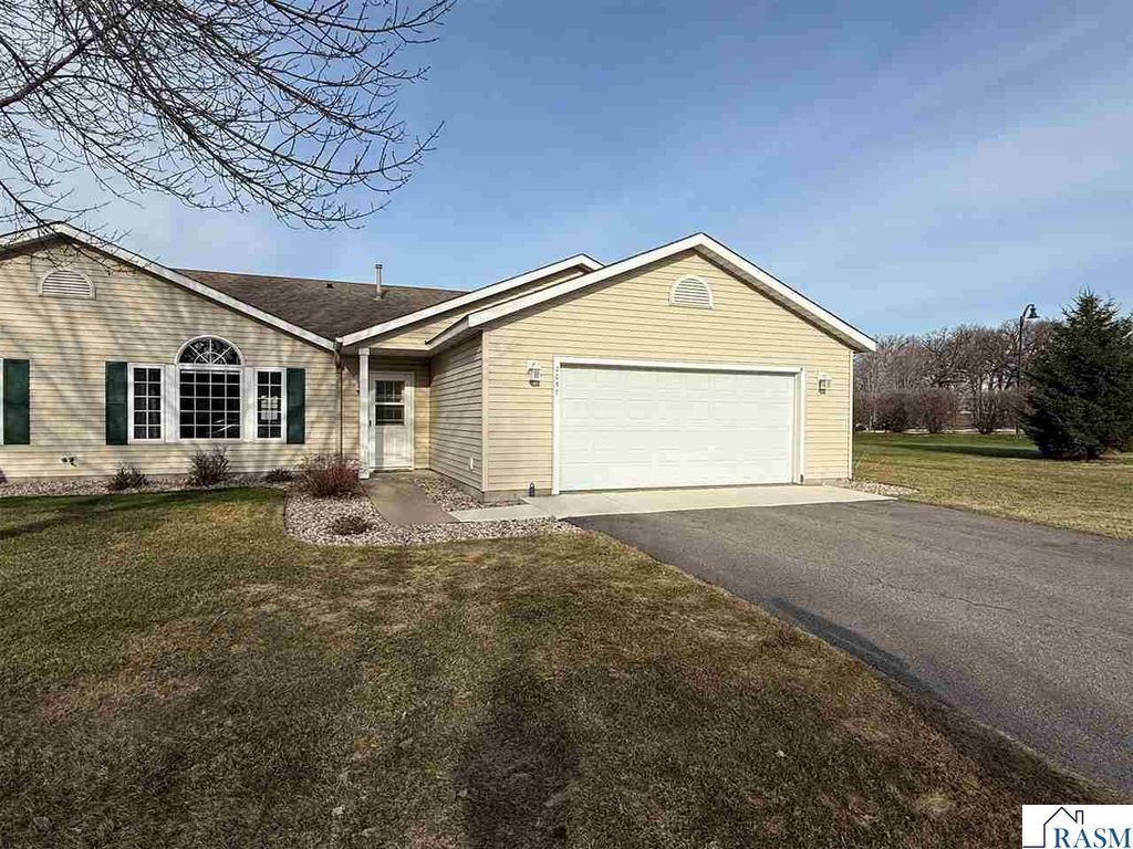 2057 Black Squirrel Trail, North Mankato, MN 56003