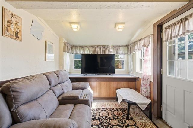 84 Chaloux Lane, Williston, VT 05495