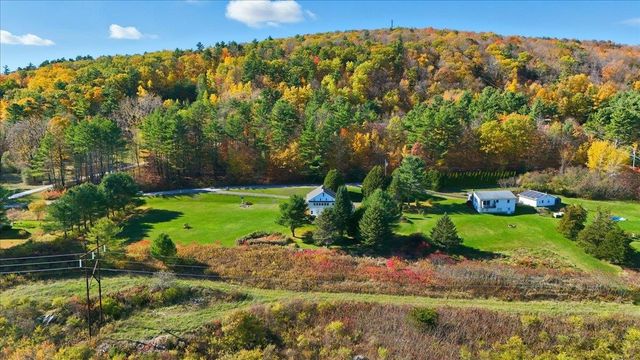 84 Chaloux Lane, Williston, VT 05495