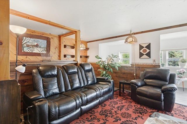 84 Chaloux Lane, Williston, VT 05495