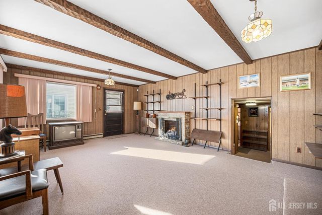 47 Stony Road, Edison, NJ 08817