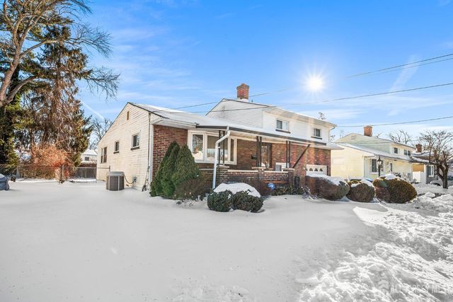 47 Stony Road, Edison, NJ 08817