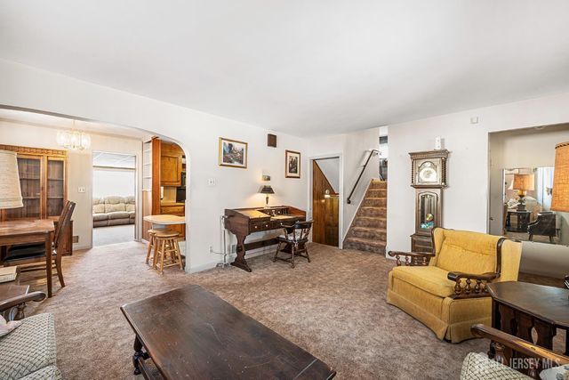 47 Stony Road, Edison, NJ 08817