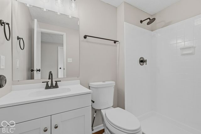 8450 Beckinhill Court, Indianapolis, IN 46256